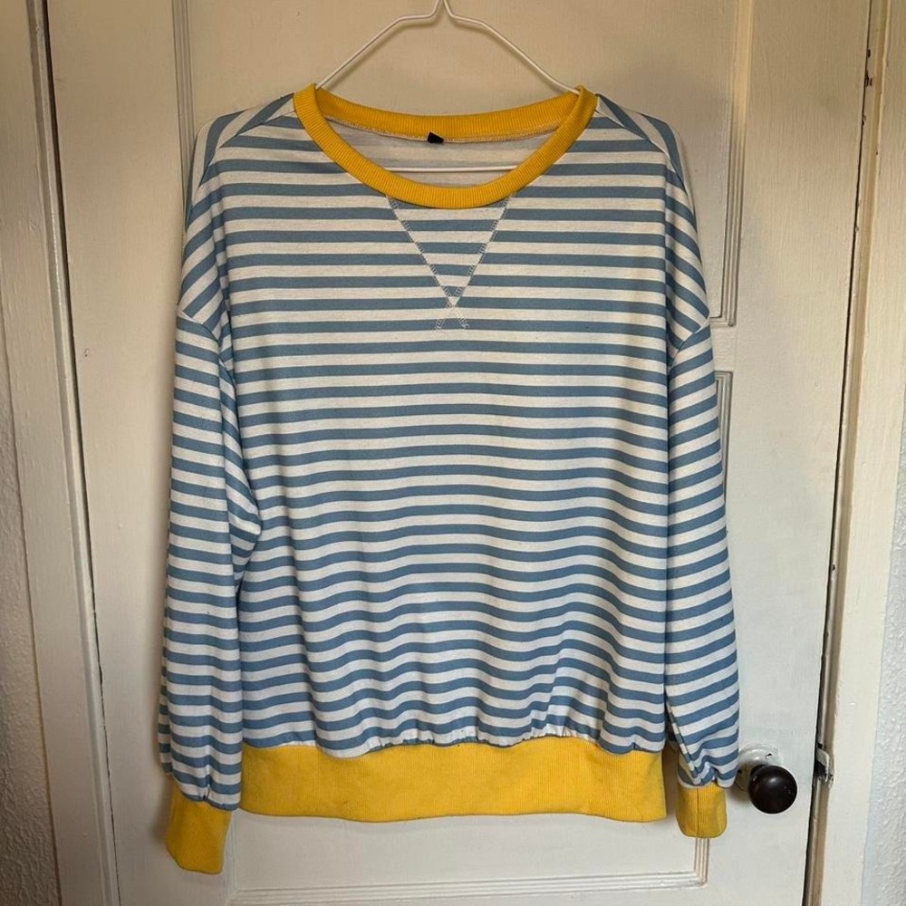 Striped Crewneck Sweatshirt (No Brand)‎